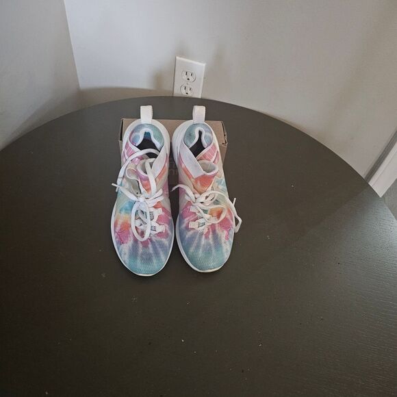 ENZO 2 Girls Puma size 3C 🌈 Colored tye dye - Picture 2 of 6